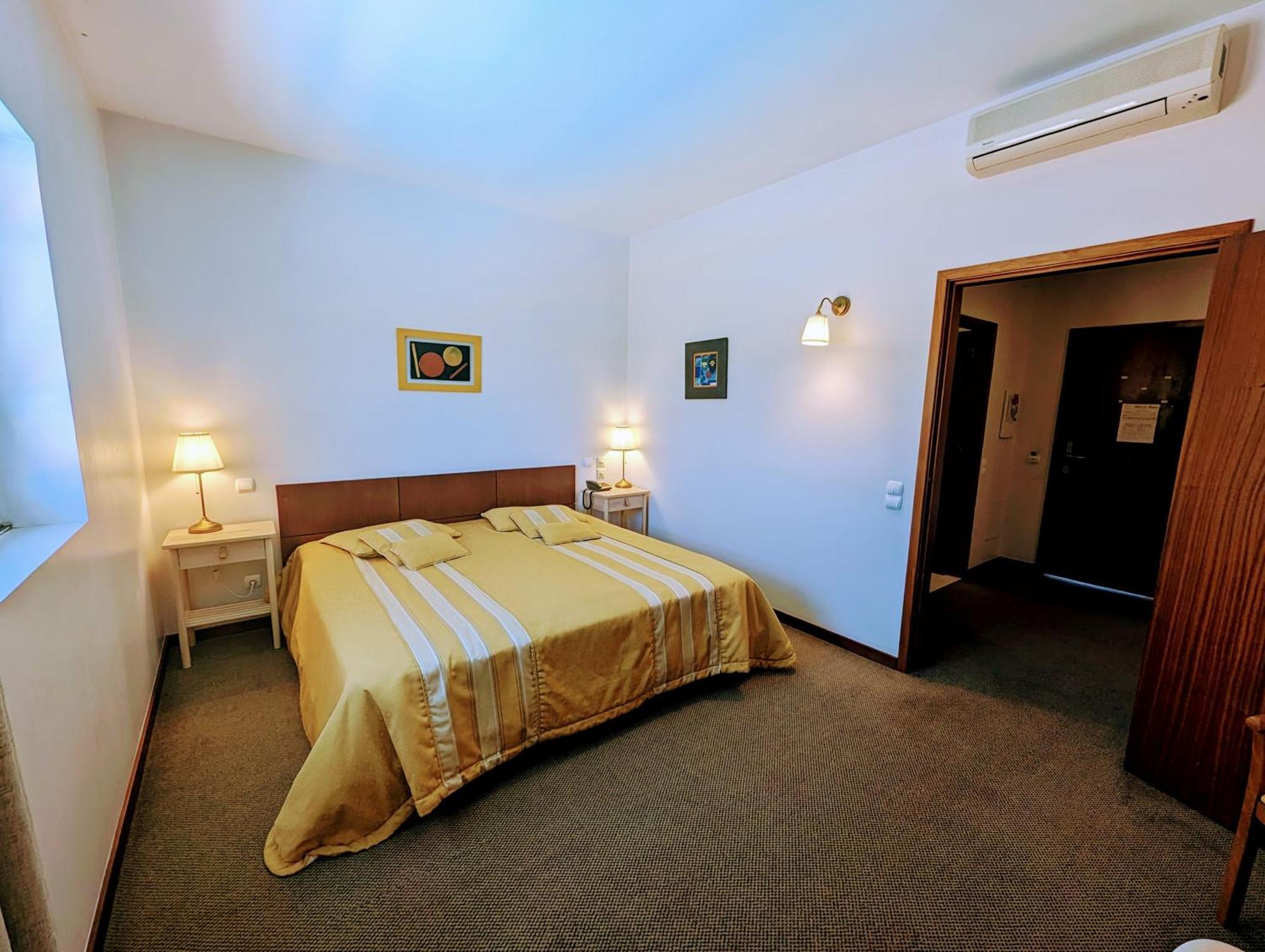 Hotel La Fontaine إسموريز المظهر الخارجي الصورة